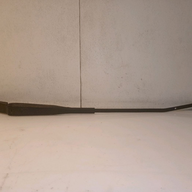 Bras essuie-glace avant gauche occasion RENAULT CLIO CAMPUS II Phase 1 07-2006->07-2009 1.5 DCI 65ch 288815109R 1