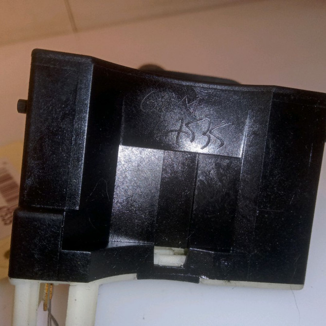 Commande essuie glace occasion RENAULT CLIO CAMPUS II Phase 1 07-2006->07-2009 1.2i 3