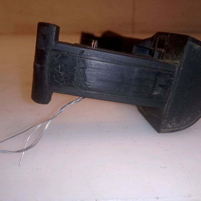 Poignee ext porte avd occasion RENAULT KANGOO II Phase 2 01-2013->... 1.5 DCI 90ch 7701478188 3