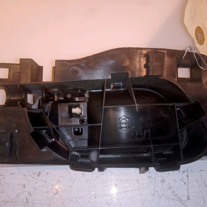 Poignee int porte avg occasion PEUGEOT PARTNER II Phase 2 05-2012->... 1.6 HDI 90ch 9143N7 3