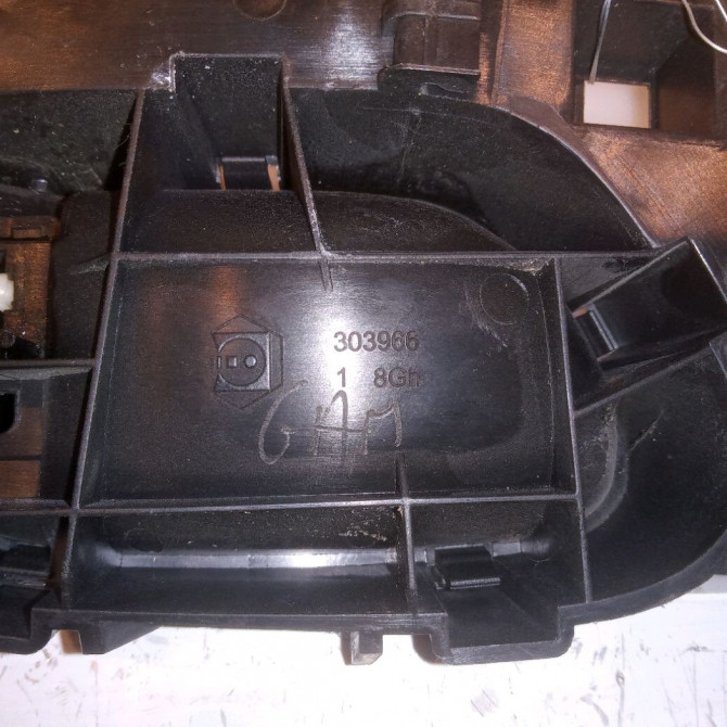 Poignee int porte avg occasion PEUGEOT PARTNER II Phase 2 05-2012->... 1.6 HDI 90ch 9143N7 4