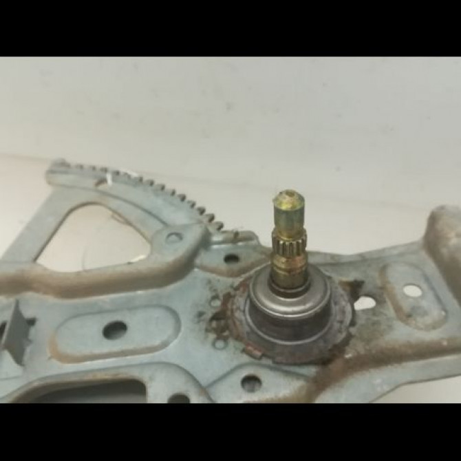 Mecanisme leve-glace arrière droit occasion PEUGEOT 205 205 Phase 2 1987-07-01->1998-12-31 1.7 D 60ch 922414 2