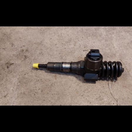 occasion AUDI A4 II Phase 2 09-2004->04-2008 2.0 TDi 140ch 6B133551T