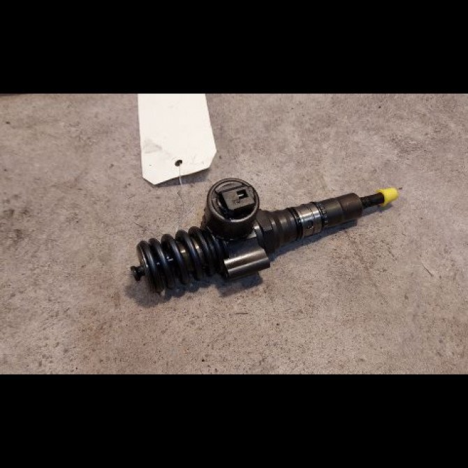 occasion AUDI A4 II Phase 2 09-2004->04-2008 2.0 TDi 140ch 6B133551T 2