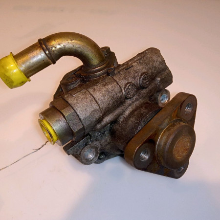 Pompe direction assistee occasion VOLKSWAGEN PASSAT IV Phase 2 10-2000->03-2005 1.9 TDI 130ch 8D0145156T