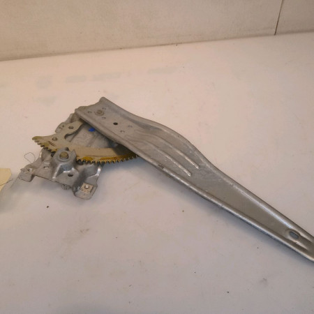 Mecanisme leve-glace arrière gauche occasion TOYOTA YARIS I Phase 1 04-1999->03-2003 698400D020