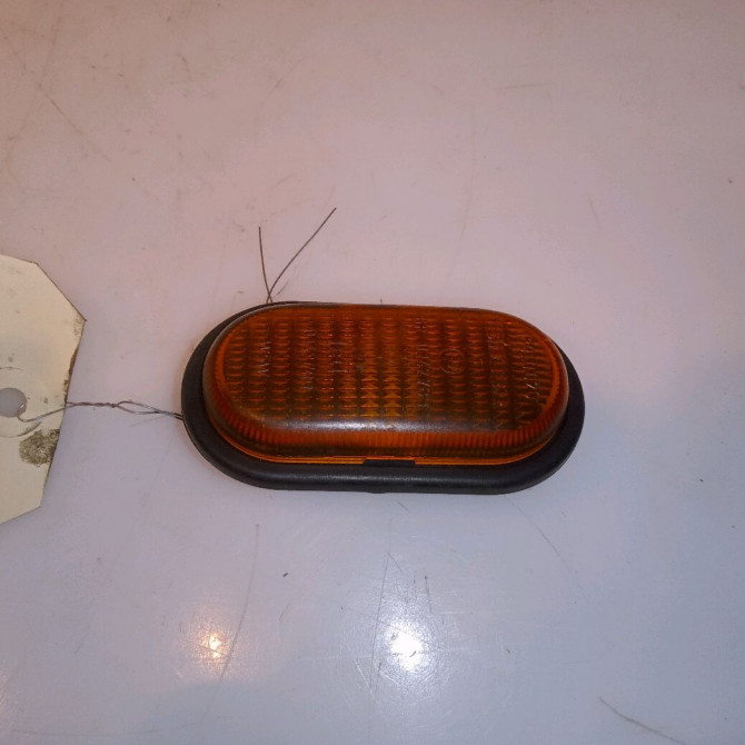 Répétiteur aile droite occasion RENAULT CLIO I Phase 3 03-1996->08-1998 1.9 D 65ch 7700822136 1