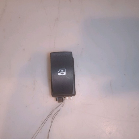 Commande lève-glace porte avant droite occasion RENAULT CLIO CAMPUS II Phase 1 07-2006->07-2009 1.5 DCI 65ch 8200634245