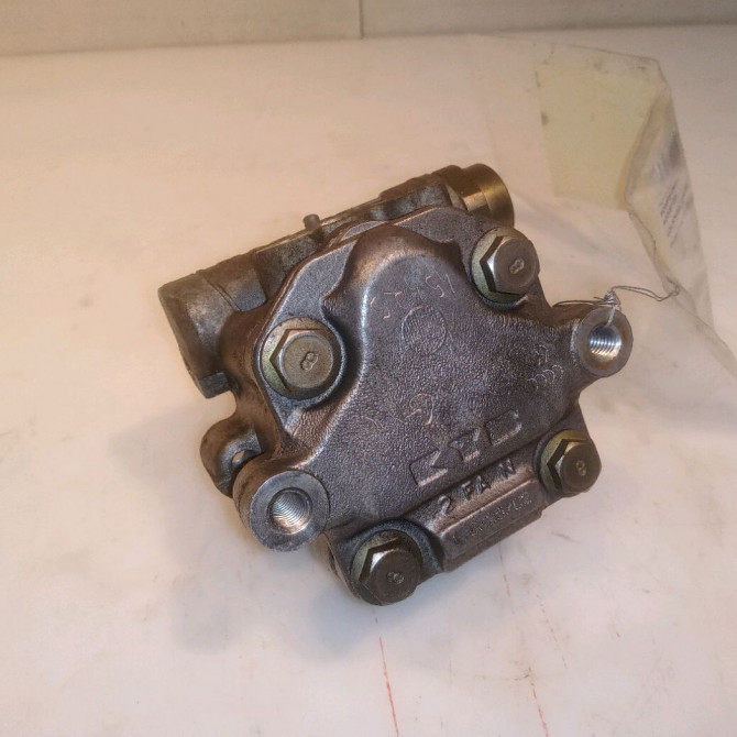 Pompe direction assistee occasion VOLKSWAGEN PASSAT IV Phase 2 10-2000->03-2005 1.9 TDI 130ch 8D0145156T 2