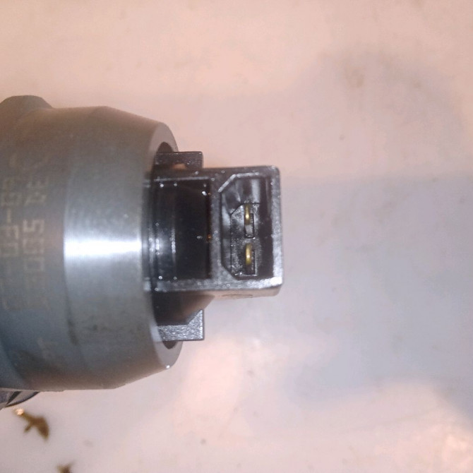 Injecteur occasion AUDI A4 II Phase 2 09-2004->04-2008 1.9 TDI 115ch 3