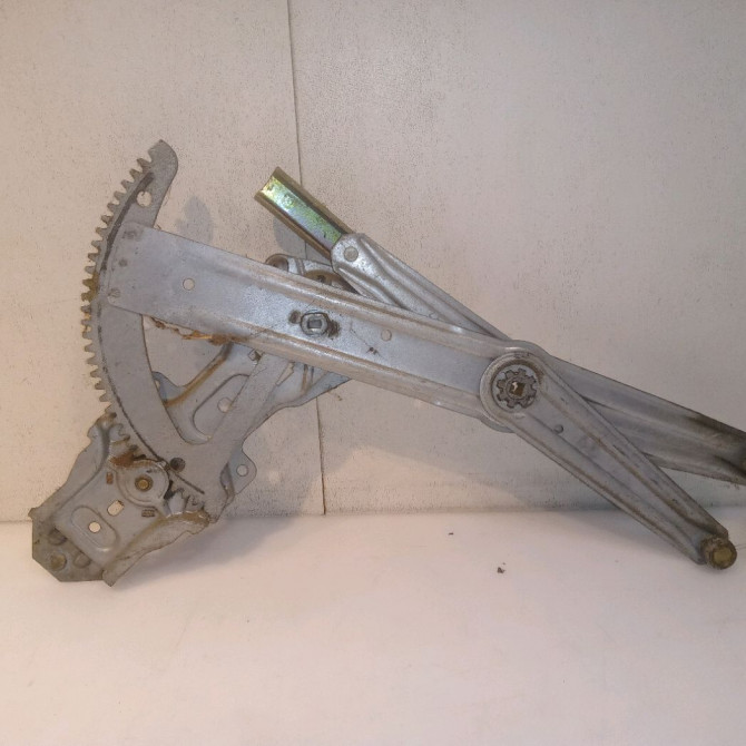 Mecanisme leve-glace arrière gauche occasion PEUGEOT 205 205 Phase 2 1987-07-01->1998-12-31 1.8 D 922314 2