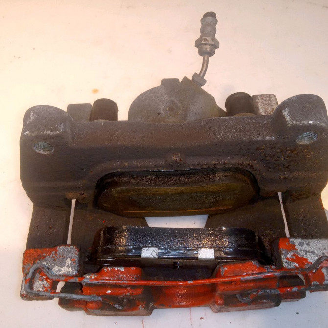 Etrier de frein avant droit occasion RENAULT LAGUNA III Phase 2 11-2010->03-2013 2.0 DCI 16v 130ch 410010004R 2