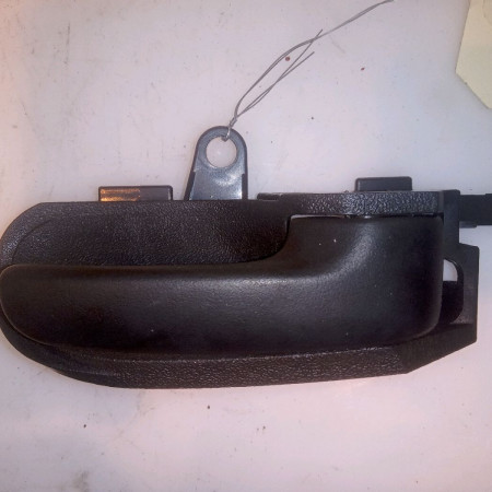 Poignee int porte arg occasion TOYOTA YARIS I Phase 2 03-2003->12-2005 75 D-4D 692060D060B1