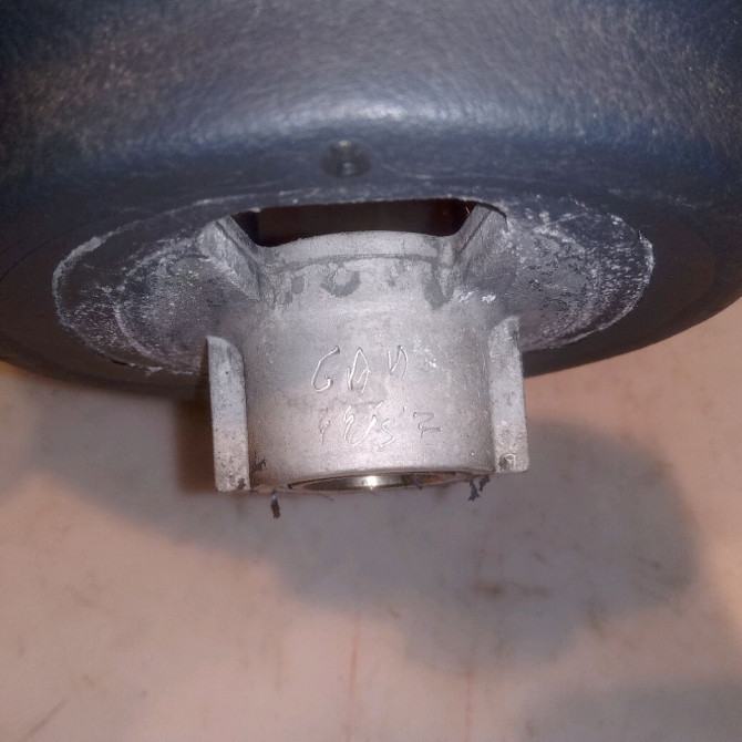 Volant de direction occasion RENAULT CLIO II Phase 2 06-2001->07-2006 1.2i 75ch 8200057418 5