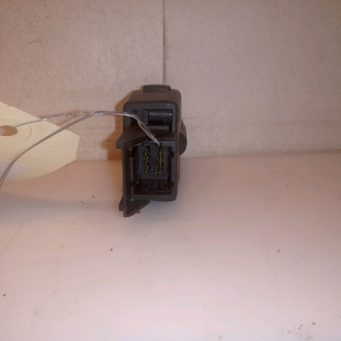 Commande autoradio occasion RENAULT CLIO II Phase 2 06-2001->07-2006 1.2i 75ch 3