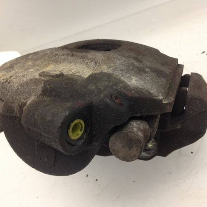 Etrier de frein avant droit occasion FORD FIESTA V Phase 1 09-2002->10-2005 1.4i 1478474 3