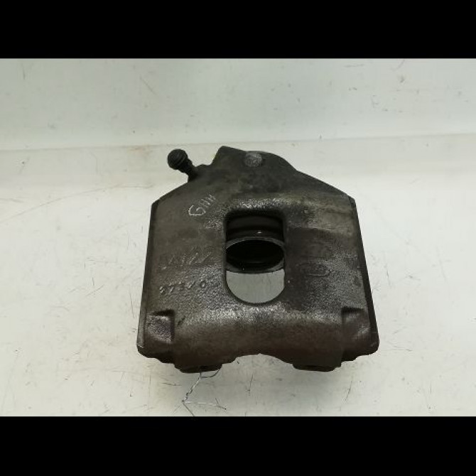 Etrier de frein avant gauche occasion FORD FIESTA IV Phase 2 09-1999->09-2002 1.8 D 1478500 1