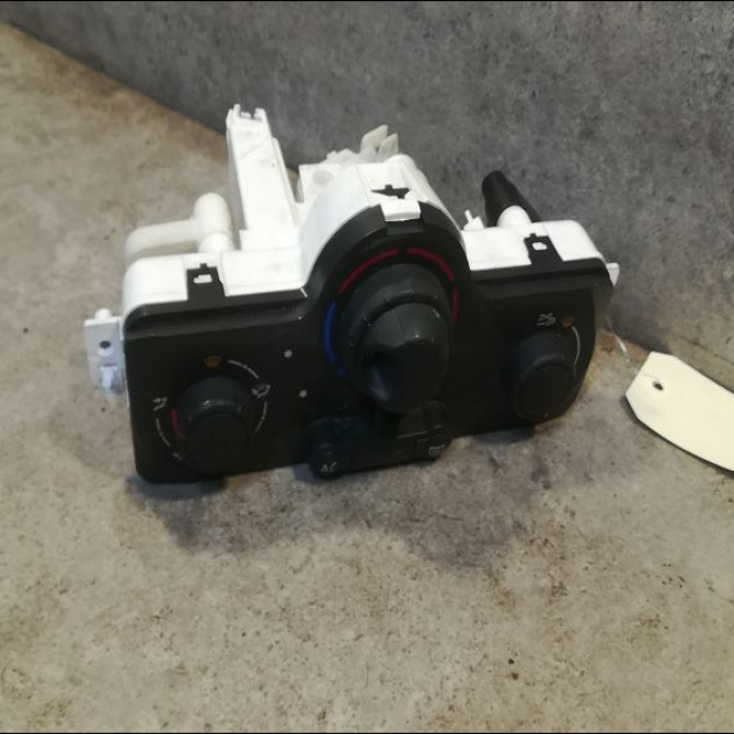 Commande de chauffage occasion RENAULT MODUS Phase 2 01-2008->12-2012 1.2i 16v 75ch 1