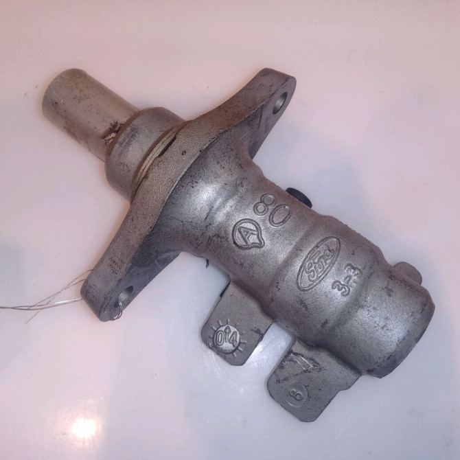 Maitre cylindre occasion FORD FIESTA V Phase 1 09-2002->10-2005 1.4 TDCI 1743440 2