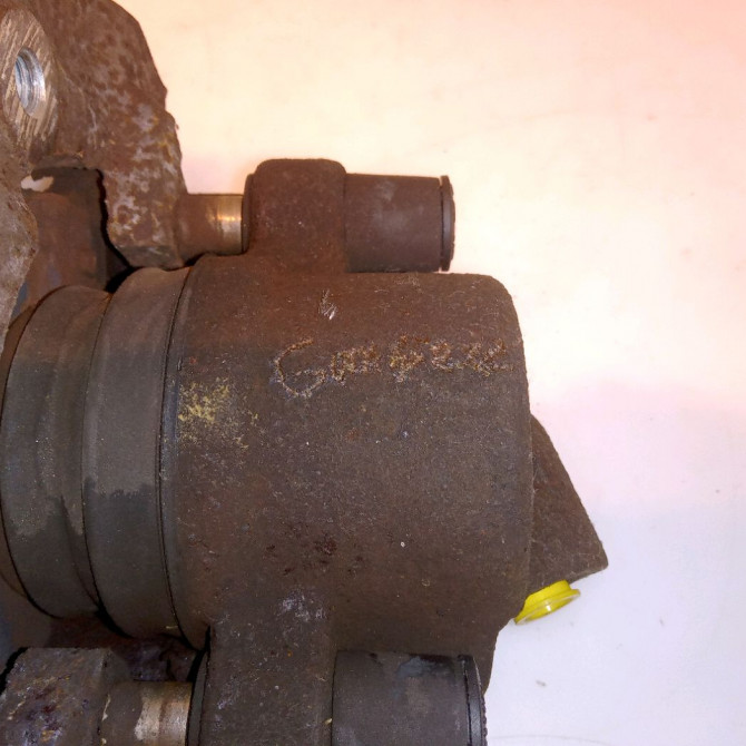 Etrier de frein avant droit occasion FORD FIESTA V Phase 1 09-2002->10-2005 1.4 TDCI 1478474 3