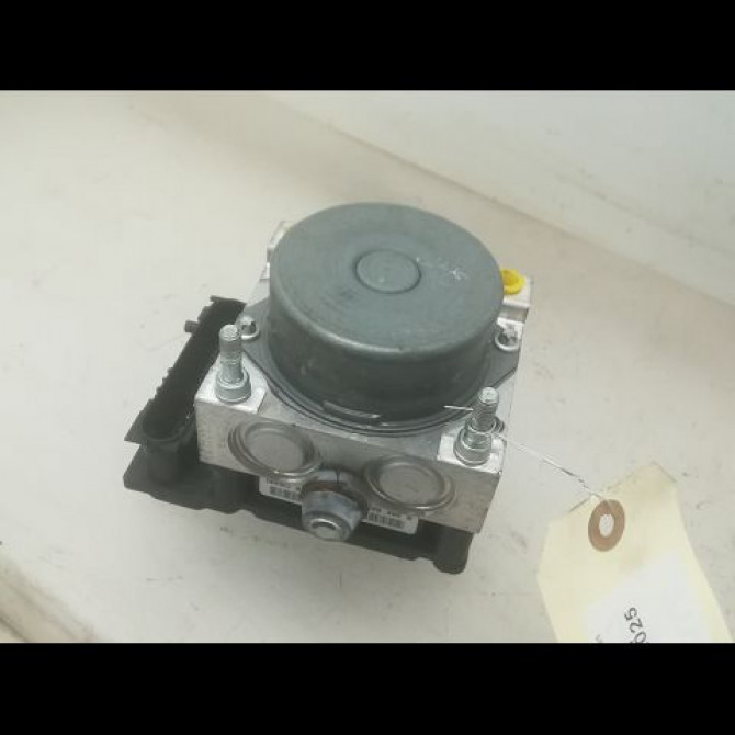 Unité hydraulique ABS occasion RENAULT MODUS Phase 2 01-2008->12-2012 1.5 DCI 75ch 2