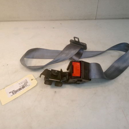 Ceinture centrale arriere occasion RENAULT CLIO II Phase 1 03-1998->06-2001 1.2 7700425750