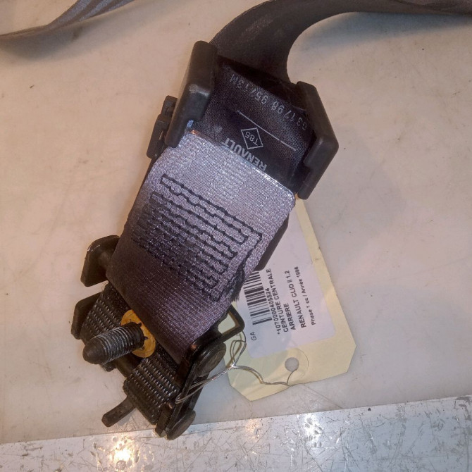Ceinture centrale arriere occasion RENAULT CLIO II Phase 1 03-1998->06-2001 1.2 7700425750 3