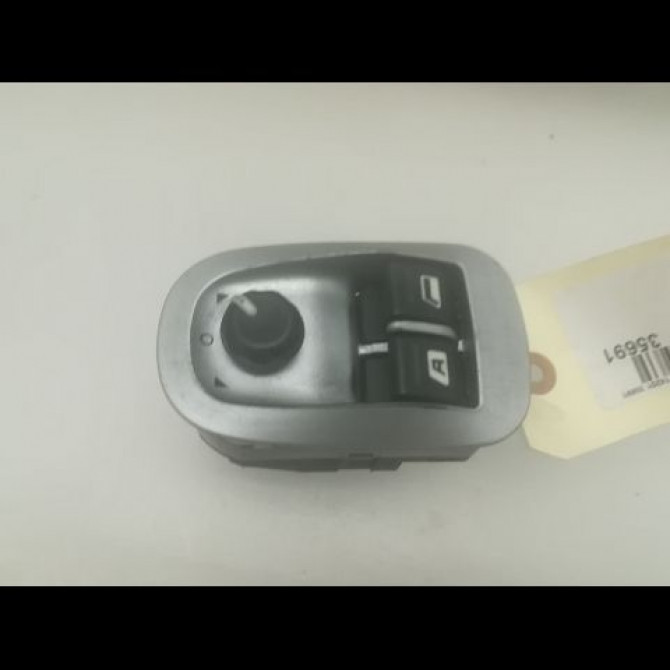 Commande lève-glace porte avant gauche occasion PEUGEOT 206 + Phase 1 03-2009->05-2013 1.4i 75ch 1