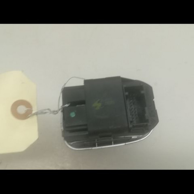 Commande lève-glace porte avant gauche occasion PEUGEOT 206 + Phase 1 03-2009->05-2013 1.4i 75ch 2