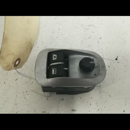 Commande lève-glace porte avant gauche occasion PEUGEOT 206 + Phase 1 03-2009->05-2013 1.4i 75ch