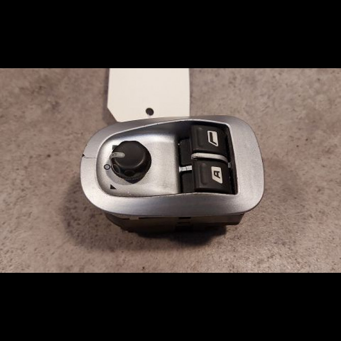 Commande lève-glace porte avant gauche occasion PEUGEOT 206 + Phase 1 03-2009->05-2013 1.1i 60ch 1