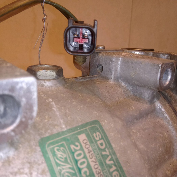 Compresseur air conditionne occasion FORD FUSION Phase 2 10-2005->09-2011 1.6 TDCI 90ch 4