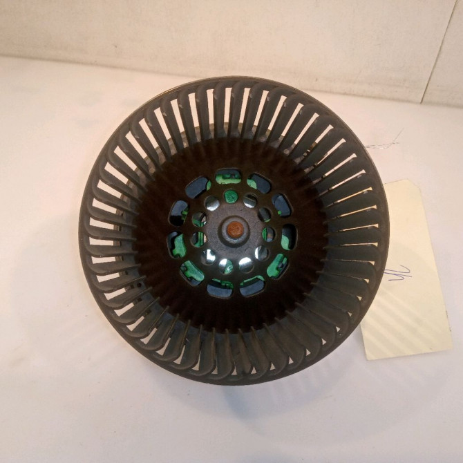 Ventilateur de chauffage occasion TOYOTA AYGO I Phase 1 06-2005->11-2009 1.0 VVTI 871030H021 3