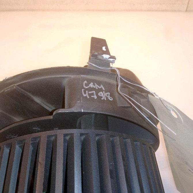 Ventilateur de chauffage occasion TOYOTA AYGO I Phase 1 06-2005->11-2009 1.0 VVTI 871030H021 4