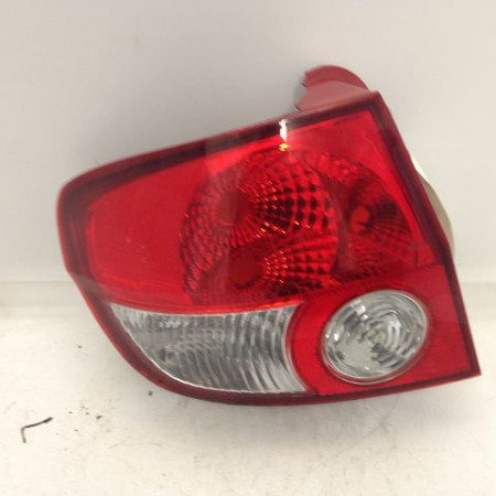 Feu arrière gauche occasion HYUNDAI GETZ Phase 1 09-2002->11-2005 924011C010