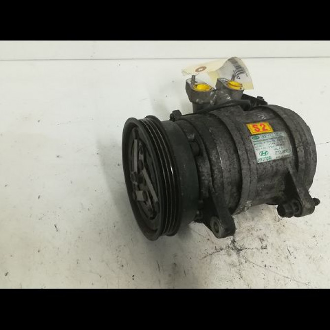 Compresseur air conditionne occasion HYUNDAI GETZ Phase 2 11-2005->10-2010 1.1i 977011C100 1
