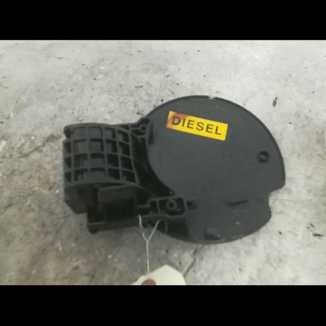 Volet de trappe carburant occasion PEUGEOT 307 Phase 2 06-2005->03-2008 2.0 HDI 16v 136ch 151788 2