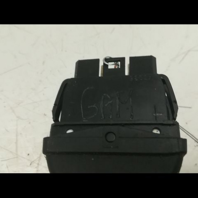 Commande lève-glace porte avant droite occasion CITROEN XSARA PICASSO Phase 1 12-1999->02-2004 3