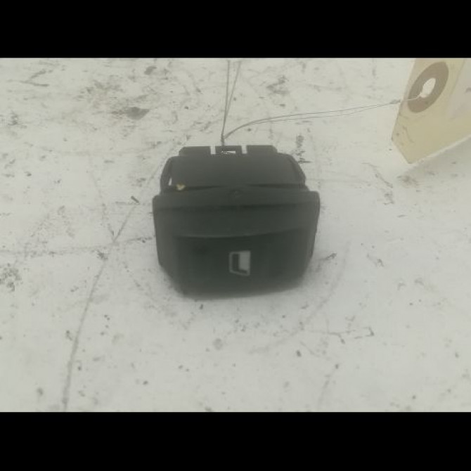 Commande lève-glace porte avant droite occasion CITROEN XSARA PICASSO Phase 1 12-1999->02-2004 1.8i 16v 1