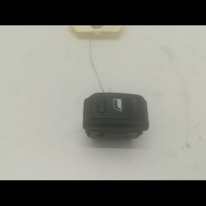 Commande lève-glace porte avant droite occasion CITROEN XSARA PICASSO Phase 1 12-1999->02-2004 2.0 HDi 90ch 1