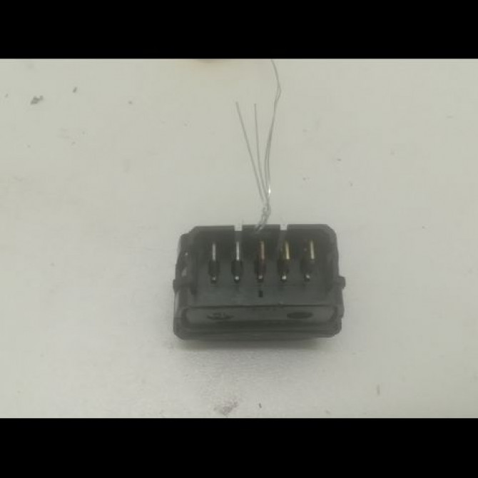 Commande lève-glace porte avant droite occasion CITROEN XSARA PICASSO Phase 1 12-1999->02-2004 2.0 HDi 90ch 2