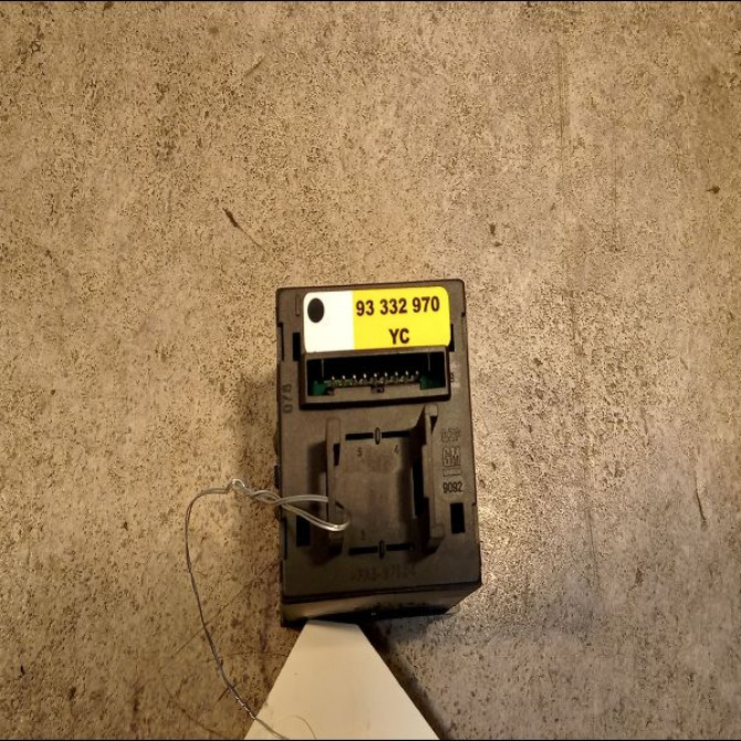 Bouton de warning occasion OPEL MERIVA I Phase 2 01-2006->09-2010 1.7 CDTI 100ch 13268423 2