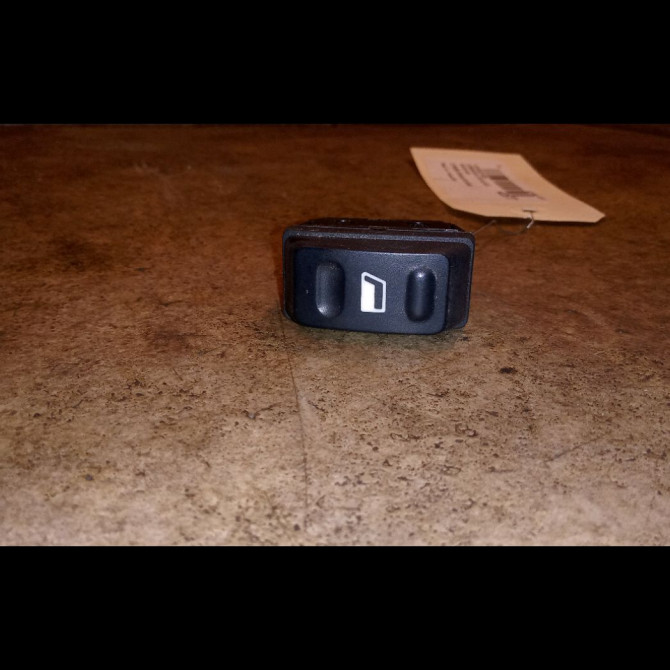 Commande lève-glace porte avant droite occasion CITROEN XSARA PICASSO Phase 1 12-1999->02-2004 2.0 HDi 90ch 1