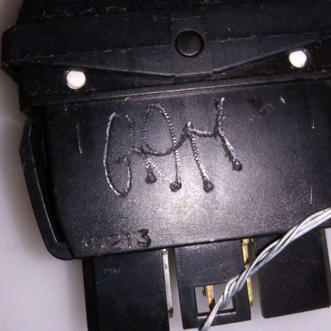 Commande lève-glace porte avant droite occasion CITROEN XSARA PICASSO Phase 1 12-1999->02-2004 2.0 HDi 90ch 3