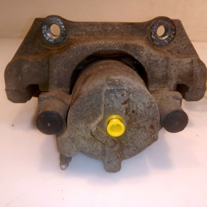 Etrier de frein avant droit occasion OPEL MERIVA I Phase 1 04-2003->12-2005 1.7 CDTI 93190648 3