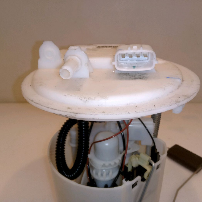 Jauge a carburant occasion RENAULT MEGANE III Phase 1 11-2008->01-2012 1.4 TCE 16v 130ch 172020029R 4