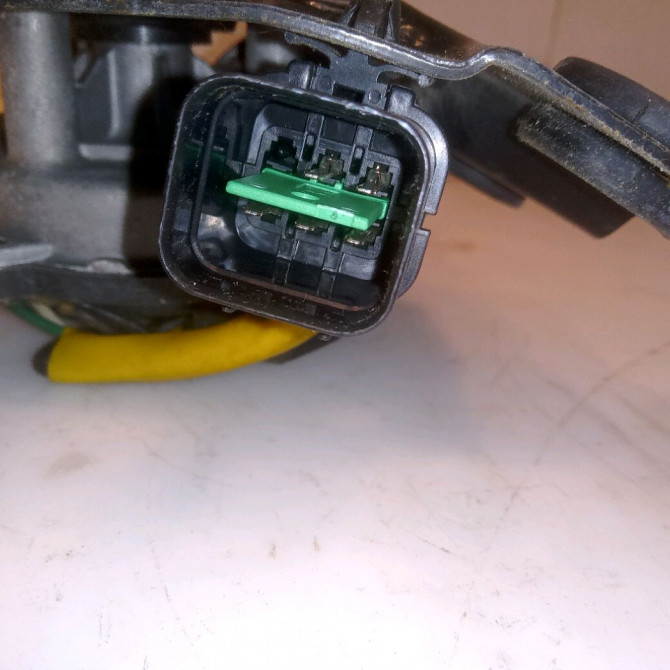 Moteur essuie-glace avant occasion HYUNDAI GETZ Phase 1 09-2002->11-2005 1.1i 981101C100 3