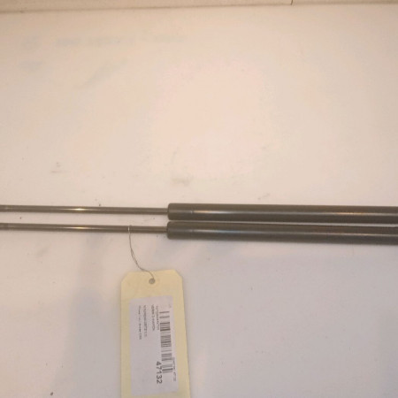 Verin droit hayon occasion HYUNDAI GETZ Phase 1 09-2002->11-2005 1.1i 817701C000