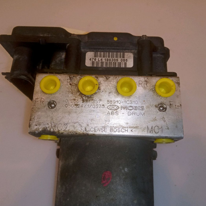 Unité hydraulique ABS occasion HYUNDAI GETZ Phase 1 09-2002->11-2005 1.1i 589101CA00 4