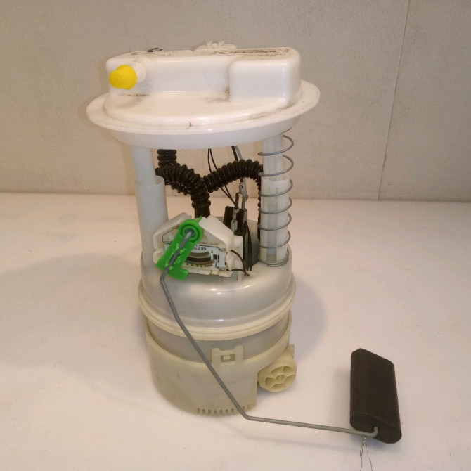 Jauge a carburant occasion RENAULT MEGANE III Phase 1 11-2008->01-2012 172020029R 2